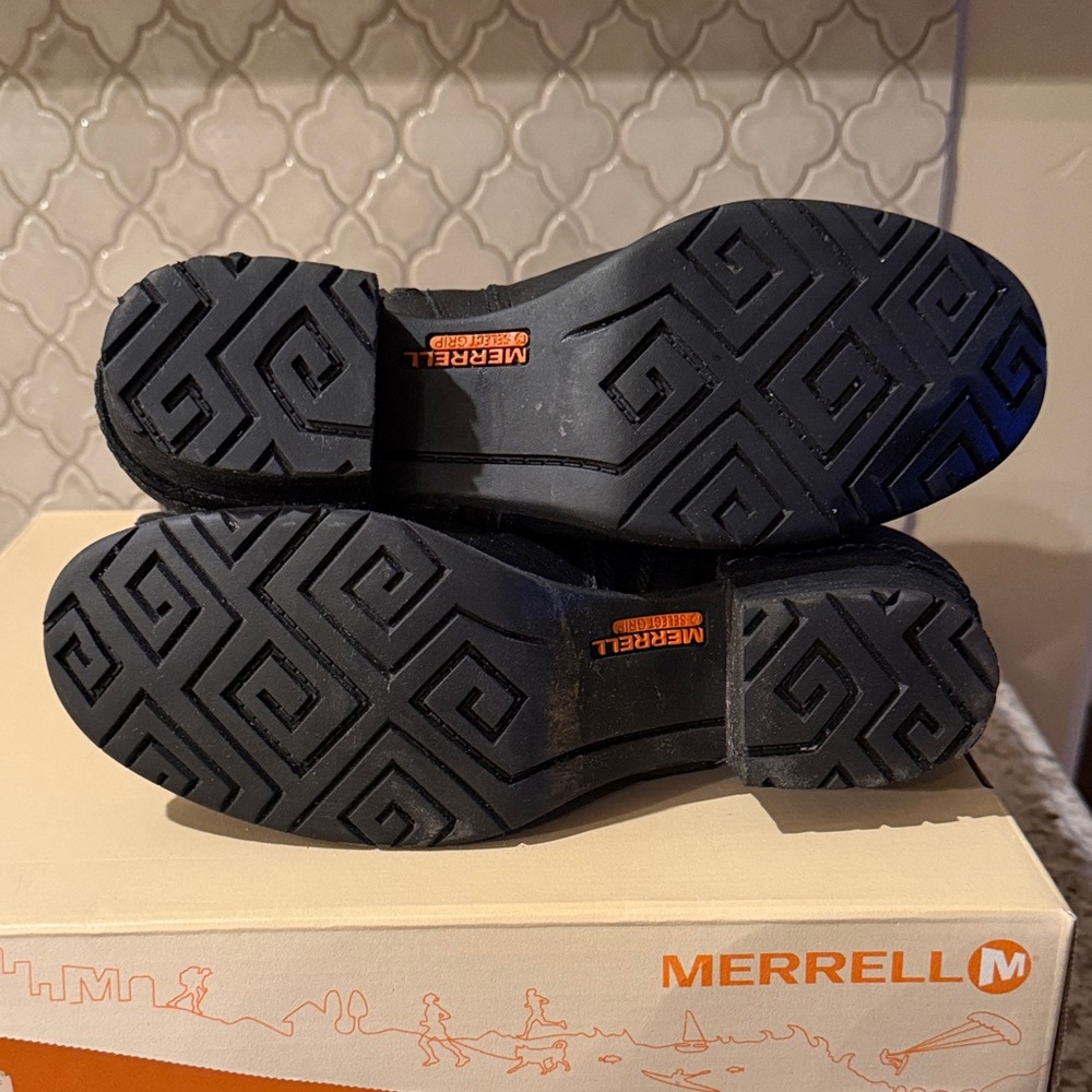 Merrell Women's Black Heeled Boots - Picture 6 of 6